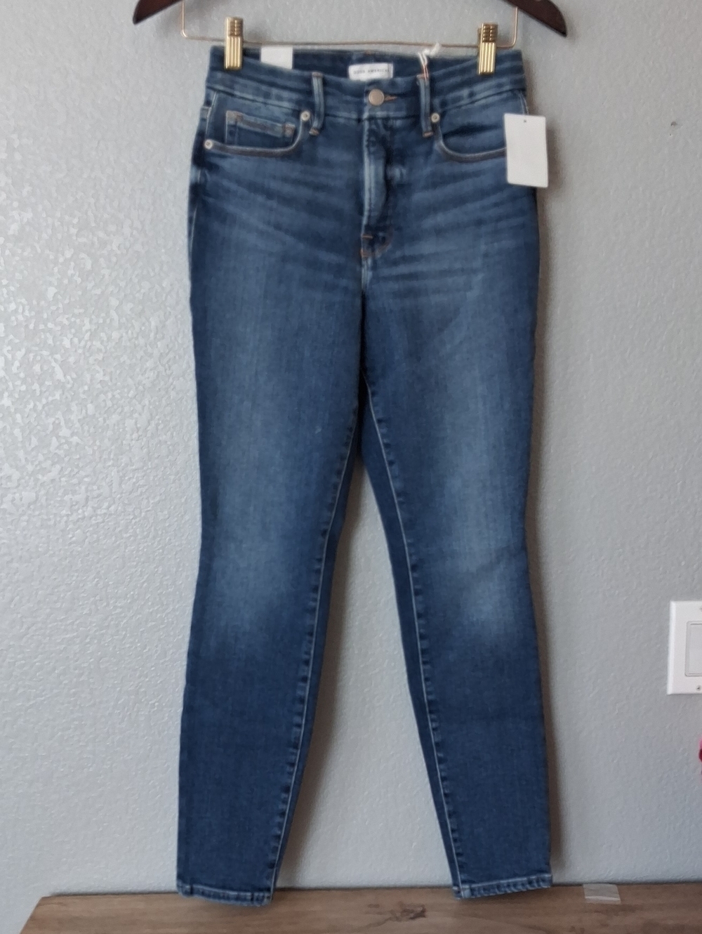 Good American Mid-Rise Skinny Jeans - Blue Wash